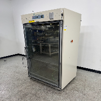 Forma Scientific Reach-In Incubator image 1